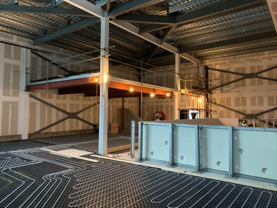 Alibex03's tweet photo. Amongst all of the uncertainty, we are so excited that our new pool at @barons_quay is progressing well and we are still planning to open later this year. We all need something to look forward to. I can't wait to be teaching and tutoring from here.  #PuddleDucksdifference https://t.co/tcXqSbUgM3