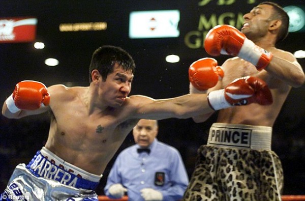 Happy birthday to former featherweight champion Naseem Hamed. 