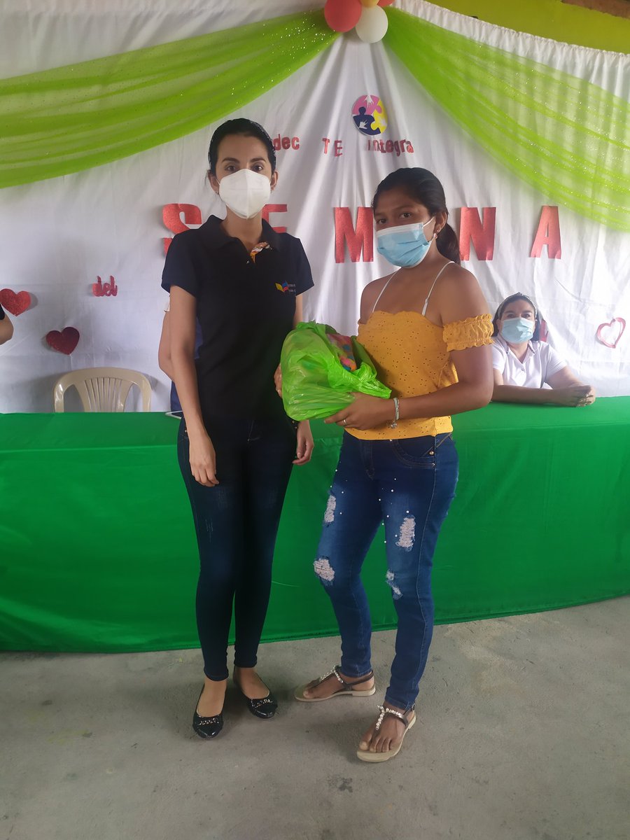 TaniaAlvarezSol's tweet photo. HOY | Dirección Distrital 11D07 Educación se hace presente en #SemanaDelAmorYLaAmistad con la primera entrega de Kits escolares a estudiantes con necesidades educativas especiales de la Unidad Educativa del Milenio 5 de Junio
@magdasalazarg 
@monserratcream1
#MineducTeIntegra https://t.co/136NJ15IxS
