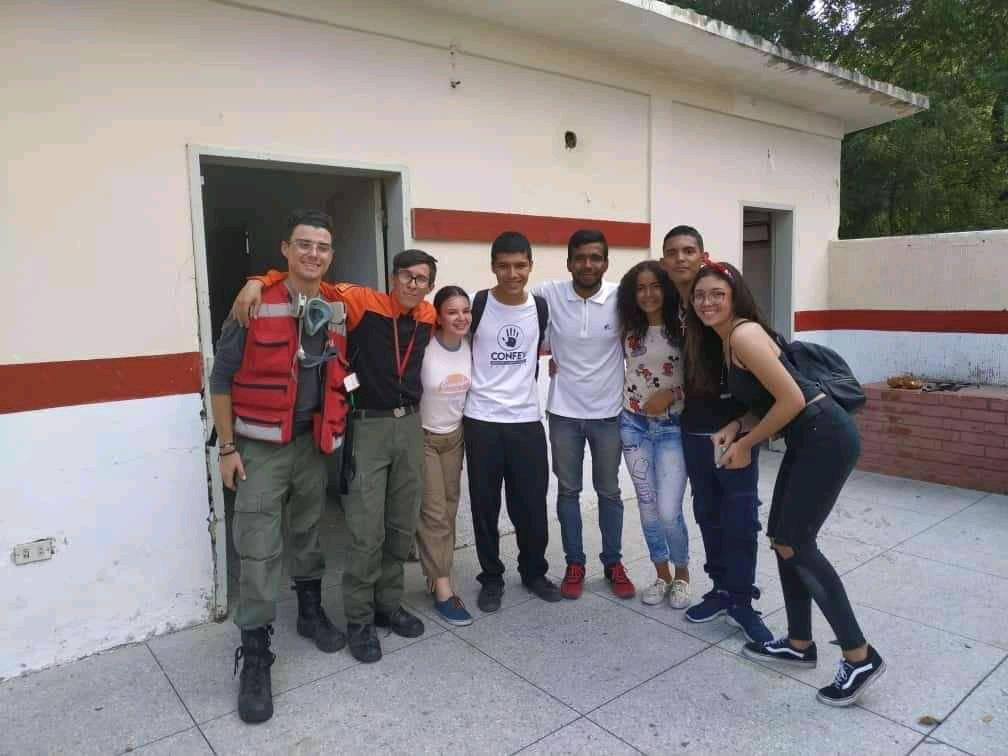 BocarandaRojas's tweet photo. Hoy #12Feb La juventud Venezolana conmemora su día en medio de la adversidad más grande que hemos atravesado en nuestra historia Republicana, cómo jóvenes debemos impulsar los buenos principios y valores que nos caracterizan como sociedad y ponerle fin al revanchismo y al odió. https://t.co/Gk3FmkIAAb