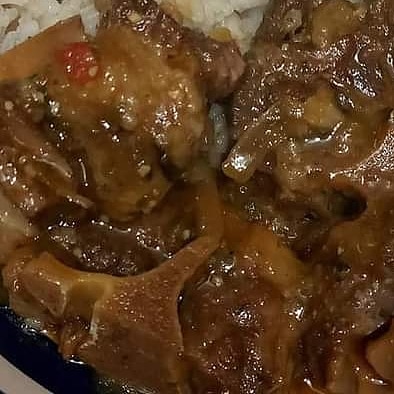 blesseddivah's tweet photo. Jerk oxtails 🔥🔥🔥 https://t.co/KZoO42Xgl3