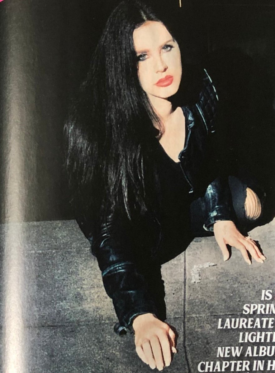 LanaDReyOnline's tweet photo. Lana Del Rey for MOJO Magazine https://t.co/qOTyIdiLMb
