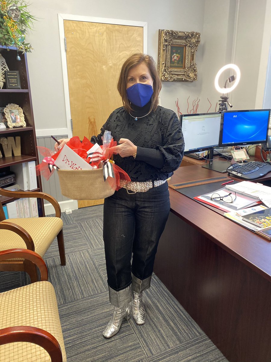 Today and everyday....we ❤️ and appreciate you <a href="/cynthiawattsEdD/">Cynthia B. Watts</a> ! <a href="/GrahamElem1904/">Graham Elementary School</a> <a href="/DegaCityTigers/">Dega City Tigers</a>