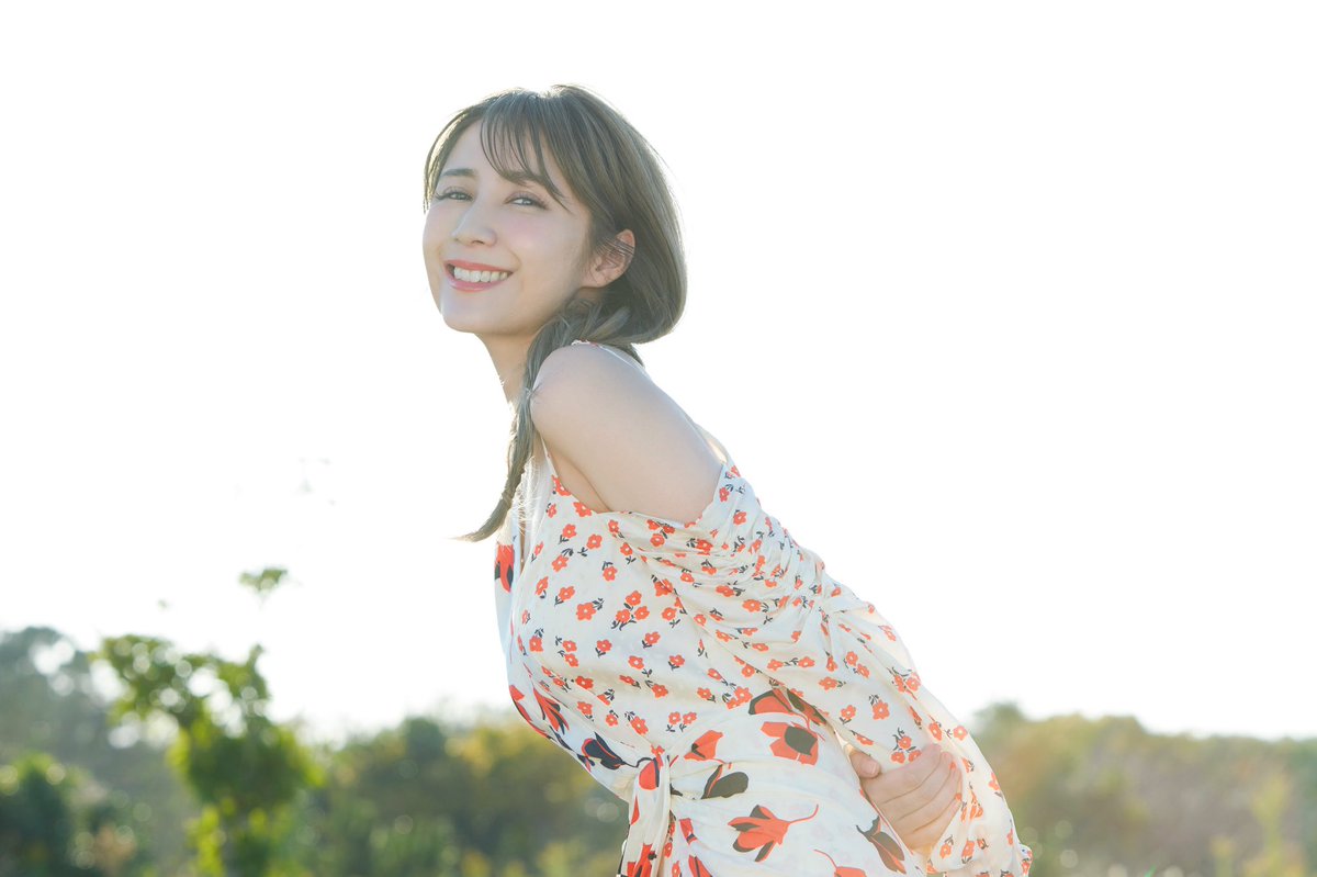 もうすぐバレンタイン
こんなご時世で人とも中々会えない

それでも、いつでも、愛を届けられる存在って、一人だけいますよね

今一番愛すべき存在に愛を届けたい
「自分へのラブソング」🤍

自分を愛するのに、とても難しい社会に生きている

私があえて恋愛のラブソングをお届けしない理由 #サラジオ