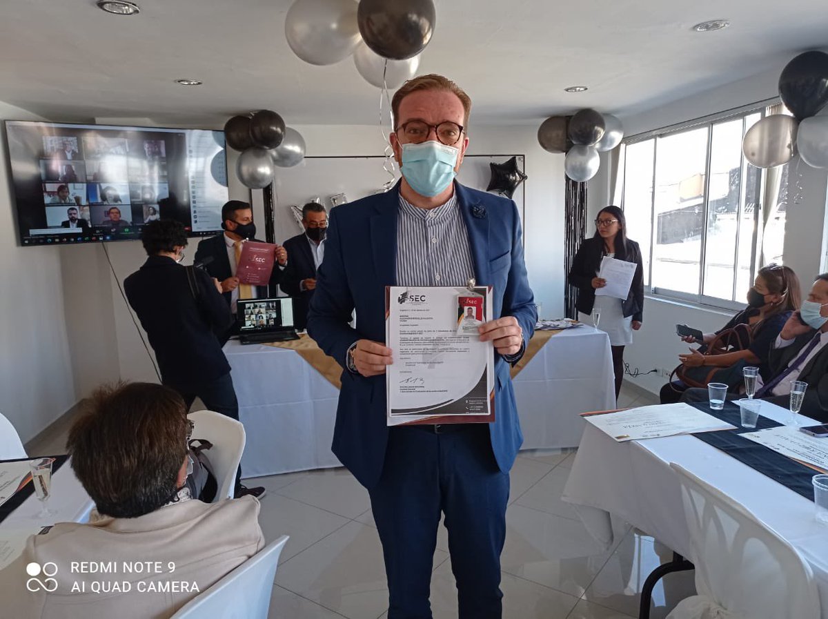 alejomichells's tweet photo. #PropiedadHorizontal 🏙comparto con ustedes el recibimiento de mi certificación Nacional e Internacional avalada por @ONAC_COLOMBIA que me acredita como administrador de copropiedades/condominios certificado en competencias.

Reitero mi conocimiento al servicio de la comunidad.🤝 https://t.co/KbySP16nE1