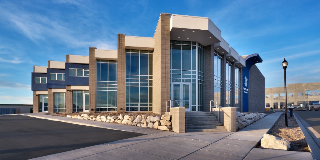 focusutahidaho's tweet image. At 20,000 SF, the Lifeline Church Building is composed of reinforced masonry sheer walls, steel framing, and light-gauge steel stud walls. Our structural engineering brought it to a stunning finish backdropped by the beautiful West Jordan skies.

#UtahEngineering