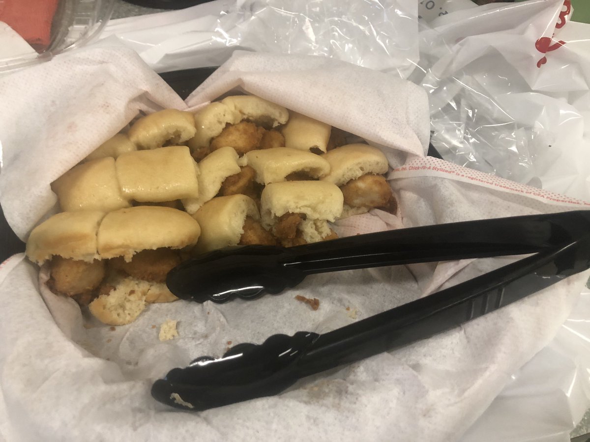 Happy Friday! Teaching is hard but so rewarding! Thank you to amazing parents who support us in all we do!! #myparentsareawesome #teachers