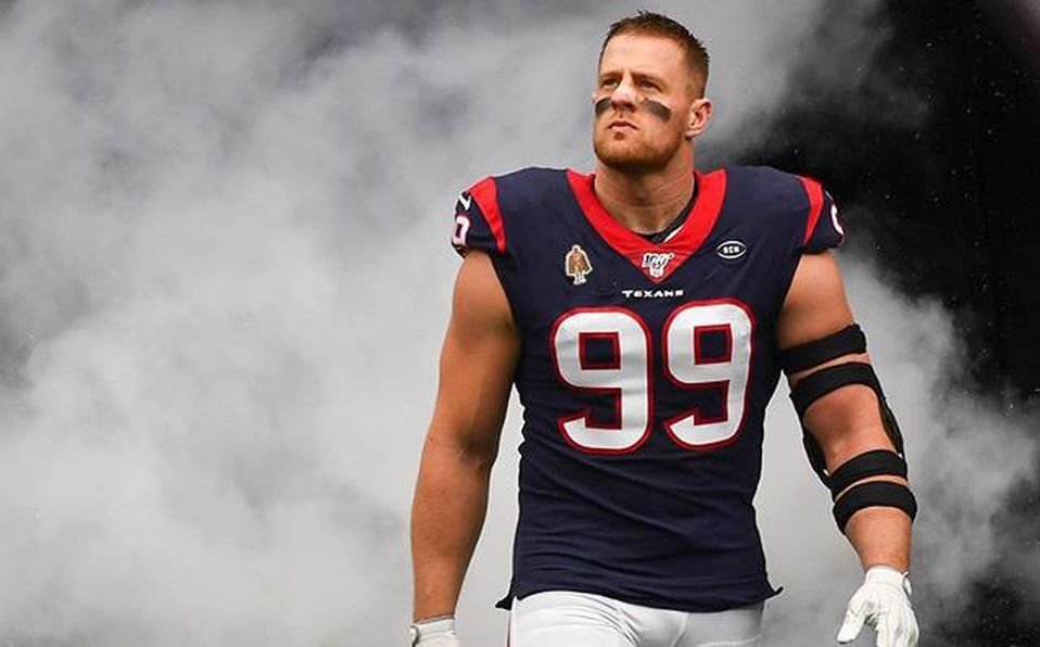 DHCpodcast's tweet photo. Es OFICIAL: JJ Watt no seguirá siendo parte de los @HoustonTexans tras diez temporadas con la franquicia #NFLTwitter https://t.co/qs6c8YooM7