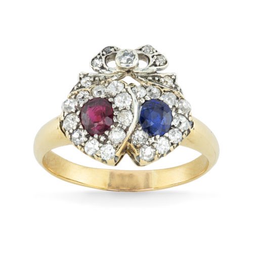 In honor of it almost being Valentine’s Day: my favorite late Victorian jewelry trend, the twin heart ring 💞 so romantic and gorgeous. These examples are all from the 1880s-90s and are from Bentley &amp; Skinner.