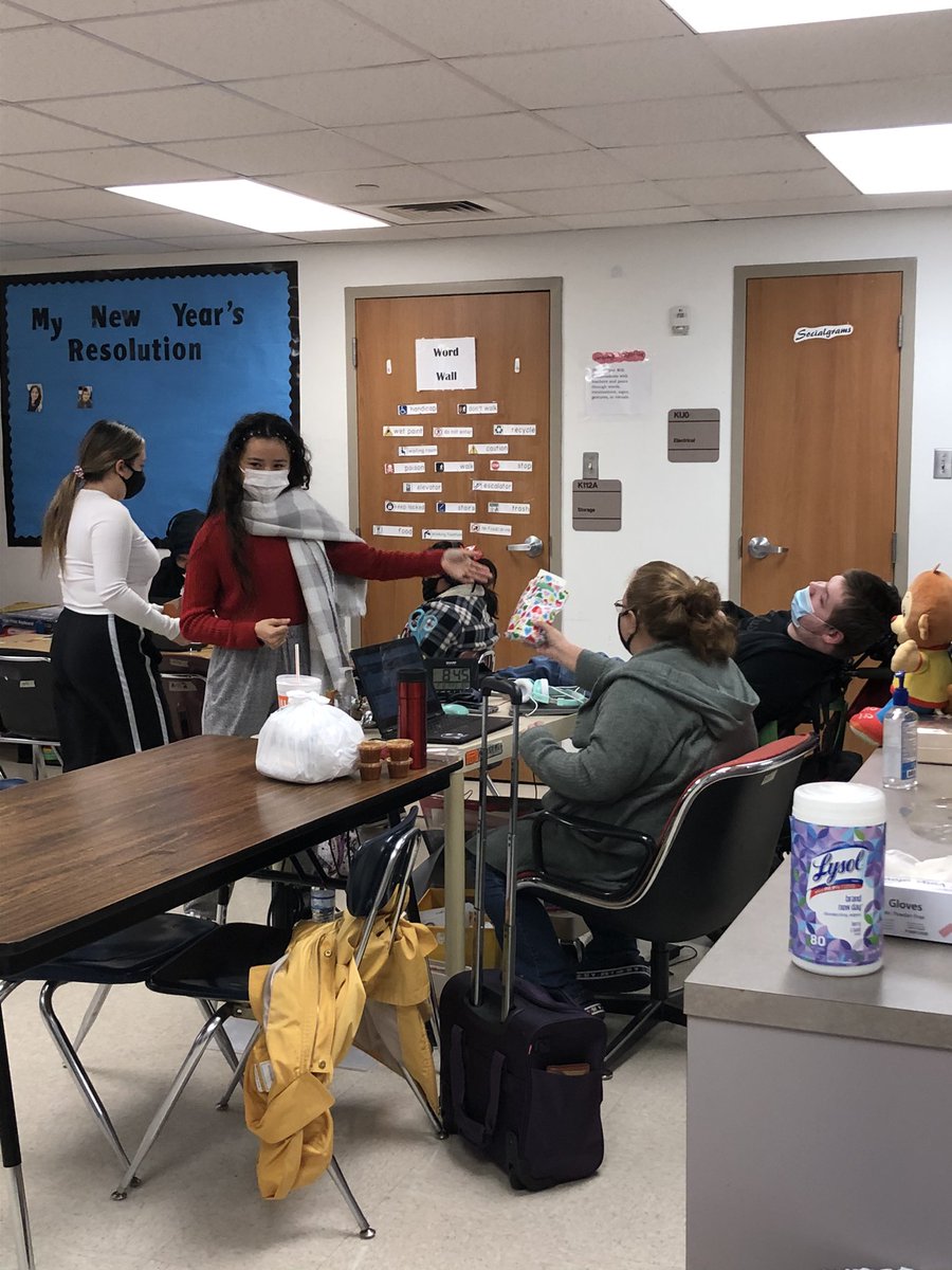 shhstafe's tweet photo. Valentine’s Day for our Omega Kiddos #shhscte @PISDCareerTech #PISDCTE @CteShhs https://t.co/PXScKXwIWi