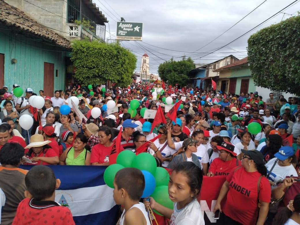 #FelizViernesParaTodos Somos los maestros y maestras sindicalistas que trabajamos en la escuela y comunidad, aportamos al desarrollo de Nicaragua por medio de la educación, estamos listos en este 2021 vamos por más victorias.  

#SeguimosCambiandoNicaragua
#NiUnPasoAtrás