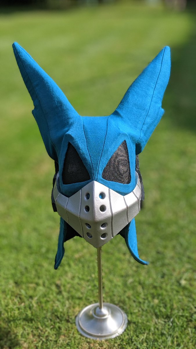 thorneycrafts's tweet photo. Mask and hood section for the #costume I made of #IzukuMidoriya from #MyHeroAcademia #cosplay https://t.co/TbJpuLZdbk