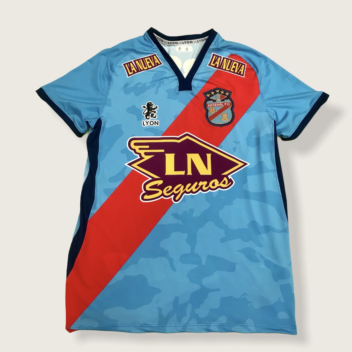 ArseShop tweet media