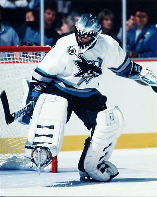 sandropacheco71's tweet photo. #Undrafted, #Goaltender #BrainHayward signed a free agent contract with the #WinnipegJets and moved between the Jets and their #AHL affiliate for several years before becoming a regular #NHL player. In 1991 he was #Acquired by the #SanJoseSharks in the #DispersalDraft. https://t.co/uMkO8QIOlP