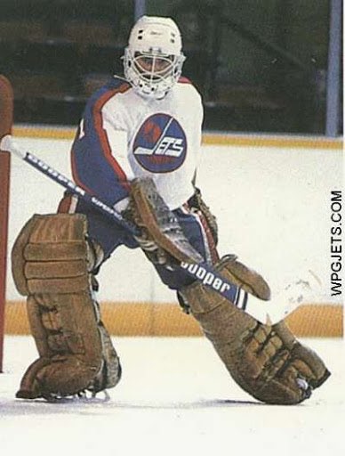 sandropacheco71's tweet photo. #Undrafted, #Goaltender #BrainHayward signed a free agent contract with the #WinnipegJets and moved between the Jets and their #AHL affiliate for several years before becoming a regular #NHL player. In 1991 he was #Acquired by the #SanJoseSharks in the #DispersalDraft. https://t.co/uMkO8QIOlP