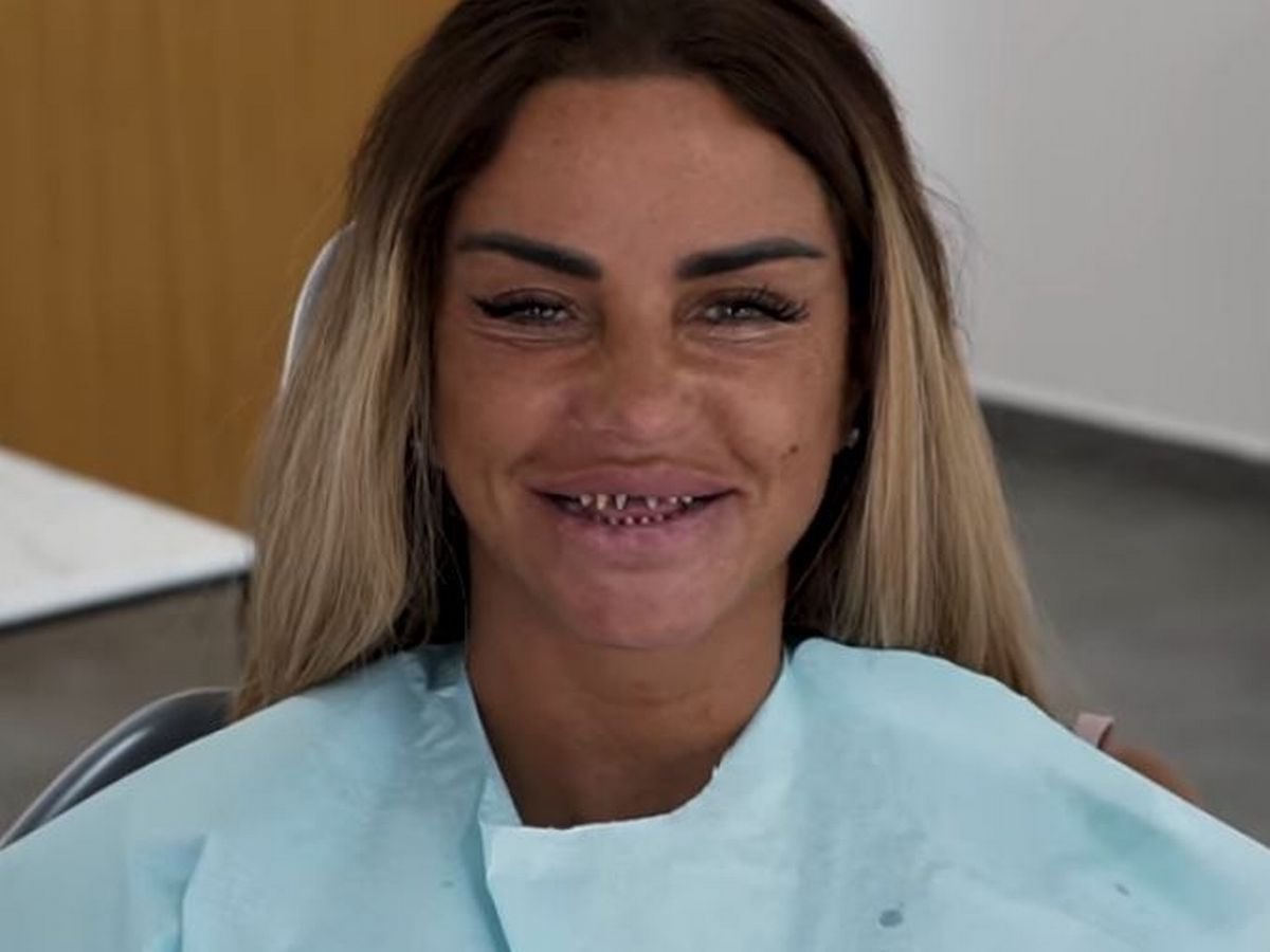 I fucking popped off my temporary tooth while flossing and I won’t be home for a week omg my dentist better see me TODAY