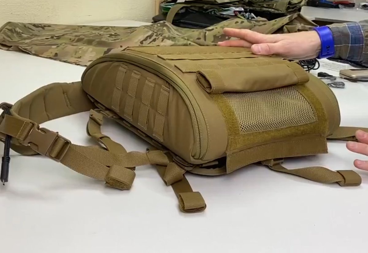 mob5terdota's tweet photo. Check this out! Severe Russian IRL backpack for extreme activities. Inside, everything can be arranged as you like, using Velcro. It has a rigid frame and passive cooling. What are you think about this stuff?

@theGunrun https://t.co/jbxKyO5E5u