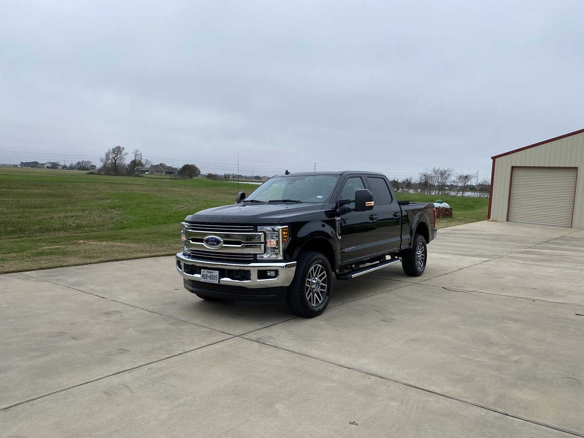 BcountyD's tweet photo. F-250 after her platinum detail! Washed and waxed, engine touched up, carpets and seats shampooed, etc... Platinums start at $200 for cars or $250 for a truck like this and take about 4-5 hrs. I’ll have your vehicle feeling and looking fresh as ever! https://t.co/ZZZrBxjci5