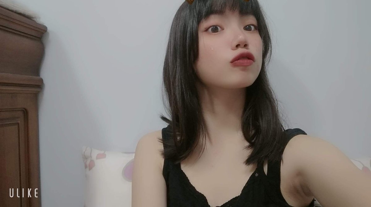 X10283729's tweet photo. 很骚的台妹 要联系方式私信我 #反差婊 #母狗 #射屏 #颜射 #射脸 #射頻 #合照 #cumtribute https://t.co/50DV3D5sBh