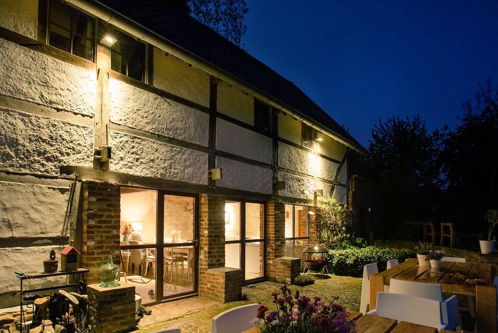 bashoogland's tweet image. SUPER last Minute:
MIDWEEK in vakwerkboerderij "Lomberg" aank. maandag a.s op basis van 4 pers/2 slaapkamers/4 nachten
ALL IN € 695 incl.bedlinnen, opgemaakte bedden, handdoeken.
res.via deheerlijkheidvijlen.nl