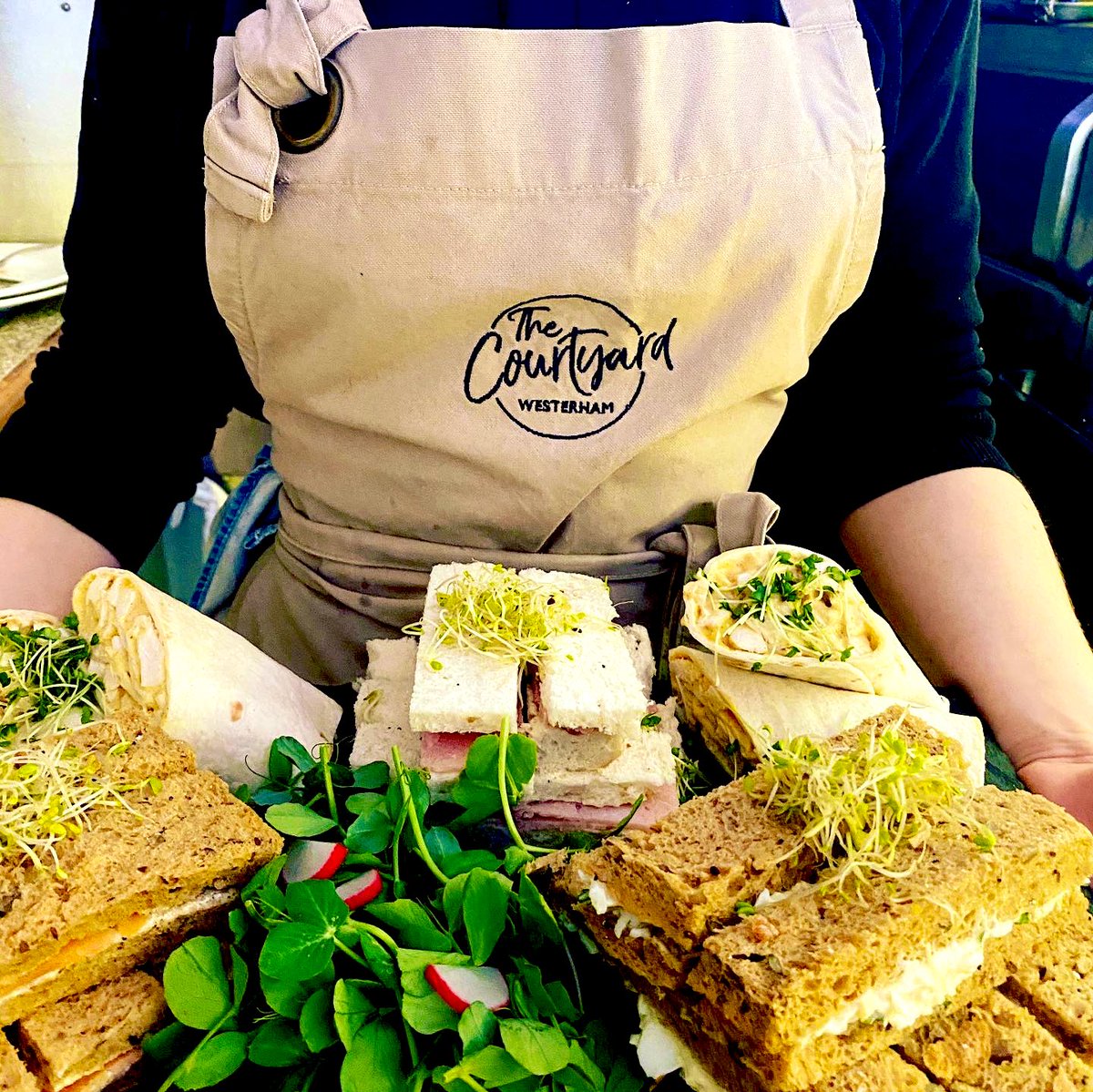 Tania's Cakes! tweet media