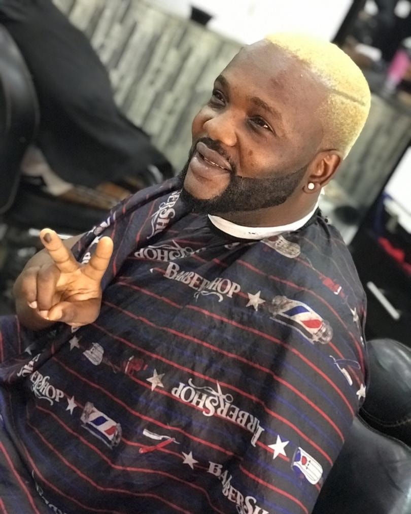 yomifabiyi's tweet photo. Newlook, New Me. The only thing constant in life is change.
#newlook #ayi #filming #owoorielewoncoming #owoorielewon #prisonersdowrymovie #prisonersdowry #onemanmopol #truthsayer #fightagainstoppression #loyaltyisreciprocal #omotibi #Nollywood https://t.co/apGx9EImh9
