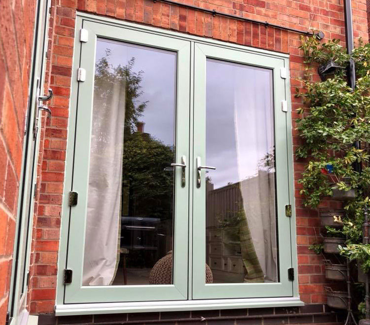 ShawsofBrighton's tweet image. Manufactured to mimic traditional 19th century timber doors, The Residence Collection Doors not only look like traditional timber, but they also feel like timber, but have none of the laborious upkeep associated with timber, as they are made from of up-to-date processes.