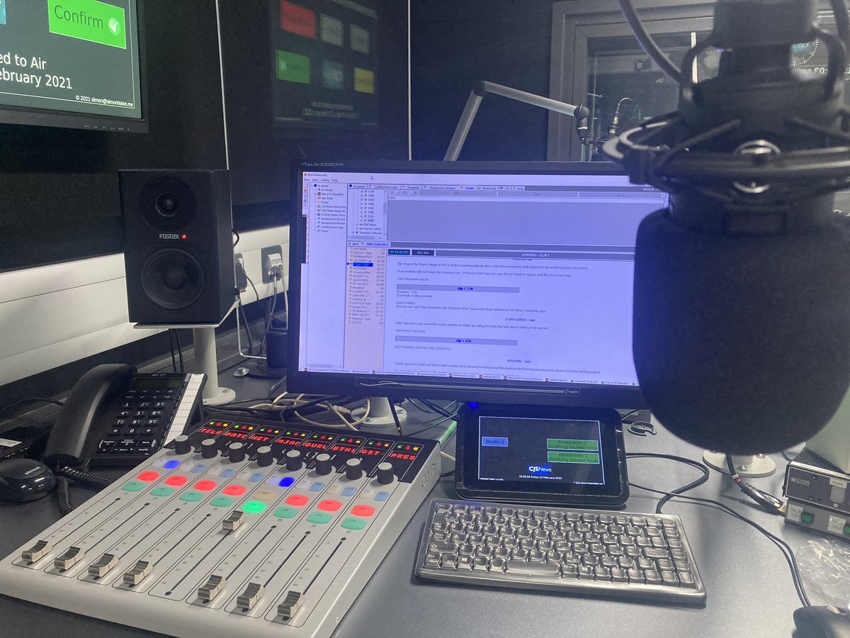 meleriwilliams7's tweet image. Presenting CJS News programme for the first time!🎙

- @ItsRhysNelson exclusive on Valentine’s Day and stalking 
- Rugby concussions @RondelRoss 🏉
- #cladding scandal in Wales @alicia_pocock 🏠 
- Cardiff Uni research on a new galaxy @ZolaHargreaves 🌌 
+MORE!

#cardifftrained