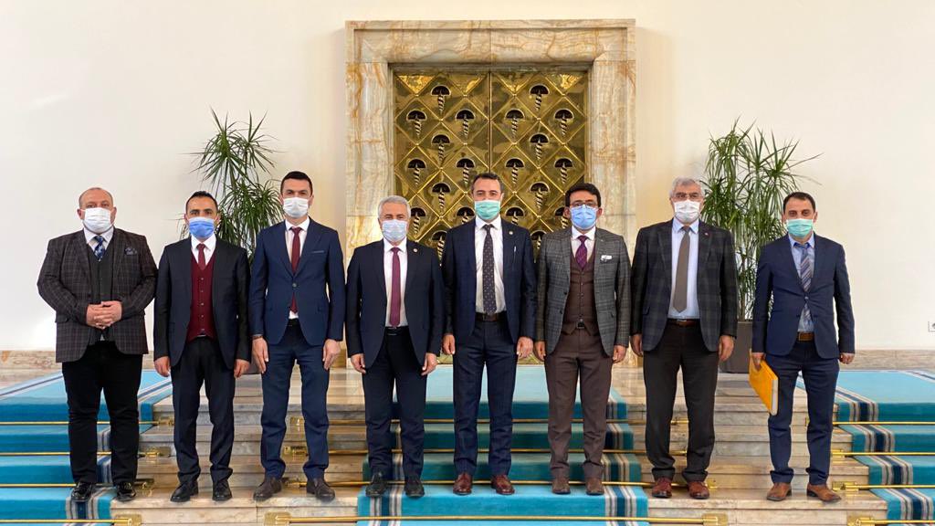 merbiller's tweet photo. Bizi güçlü kılan bu birlik, beraberlik ve kardeşliğimizdir. #Bucakiçincanlabaşla hep birlikte hizmet üretmeye devam edeceğiz. https://t.co/qjfhul9gyV