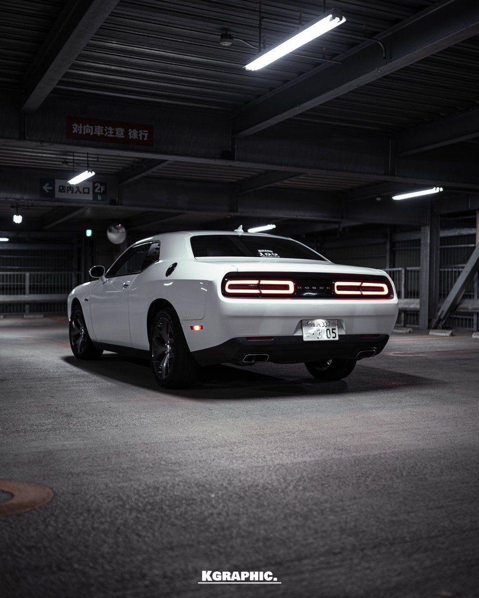 SRT8_Ls666's tweet photo. スポイラーない記念に撮ってもらった😎
#dodge #challenger #sxtplus #mopar #ダッジ #チャレンジャー #モパー #アメ車好きな人と繋がりたい #車好きな人と繋がりたい https://t.co/cWVNWqF9pr