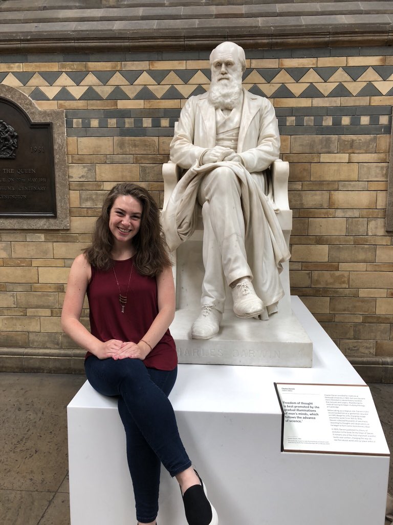 galacticgrace's tweet photo. Happy #DarwinDay !!! One of my favorite days of the year. I’ve celebrated every year since middle school when I was 1 of ~3 people in my southern school who believed evolution was real. It was a day I could connect with others who embraced science and it meant the world to me. https://t.co/DV8U7GWFnM