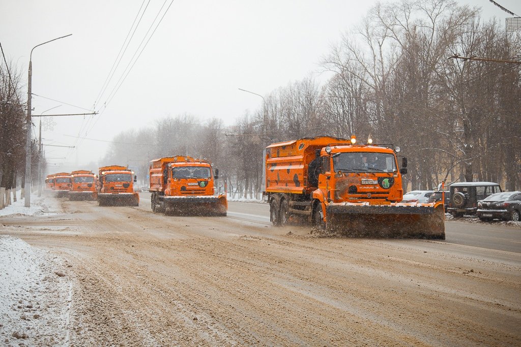 В Туле продолжают уборку и вывоз снега 🚜
 
По поручению главы администрации Дмитрия Миляева коммунальные службы ведут работы в усиленном режиме.