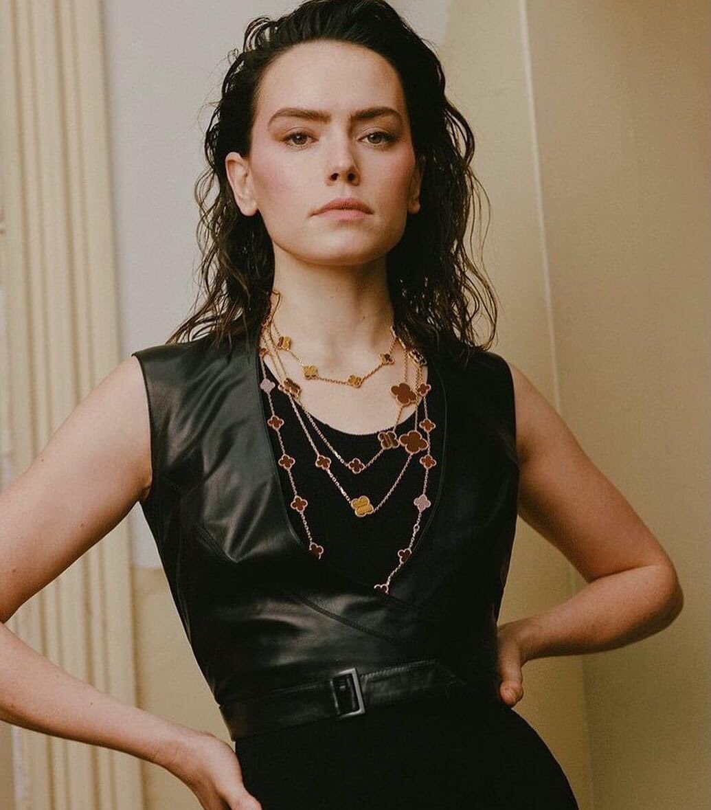 #FF_Specialツ Attack of the Clones @Rey24Were <a href="/reyn0body/">❛𝑹𝒆𝒚❜</a> @DarkHeartRey <a href="/FlowerofJakku/">𝐑𝐞𝐲</a> <a href="/the_Rey_Solo/">𝑯𝑰𝑺 𝕃𝕚𝕘𝕙𝕥.</a> <a href="/Rey_Of_Stardust/">𝖱𝖾𝗒 - Abandoned - Active on First Order Rey</a> <a href="/FirstxOrderxSpy/">☾ R͠ey P͠alpatine/ ֆӄʏաǟʟӄɛʀ ☾</a> <a href="/First_Order_Rey/">#美女 #南京外/围 #天津外/围 #纽约 #洛杉矶 #新加坡 #韩国</a> @ReyOfSunshine7 <a href="/MissReyTheJedi/">Rey Palpatine Skywalker saw TROS</a> <a href="/ReyScavenge/">ᏒᏋᎩ ᏁᎧᏰᎧᎴᎩ [ᏒᎮ]</a> <a href="/jedibeliefs/">THE LAST JEDI</a>