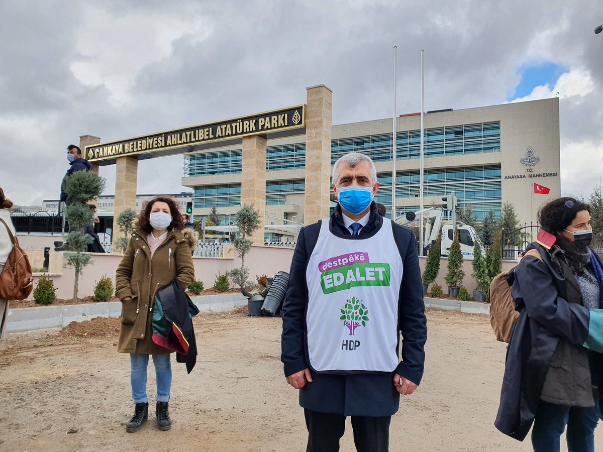 gergerliogluof's tweet photo. Bugün HDP olarak AYM'ye infaz yasası niye gecikti diye sorduk.

HalukÇavuşoğlu YalnızDeğil https://t.co/6tvAXBHMJs
