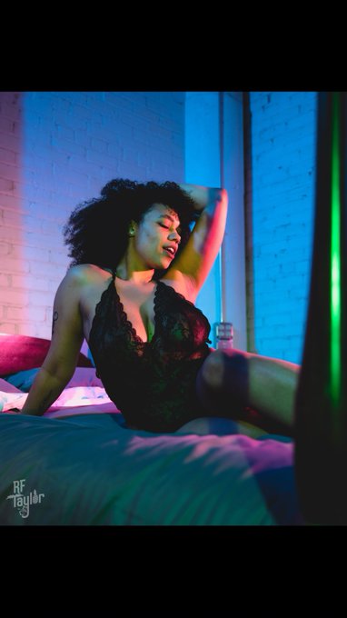 Me thinking about spending your paycheck on myself for ❤️Valentines ! https://t.co/SRj3PTz2vr<a href="/tag/findom"class="tags"><span>#findom</span></a><a href="/tag/paypigwanted"class="tags"><span>#paypigwanted</span></a><a href="/tag/moneymiss"class="tags"><span>#moneymiss</span></a>