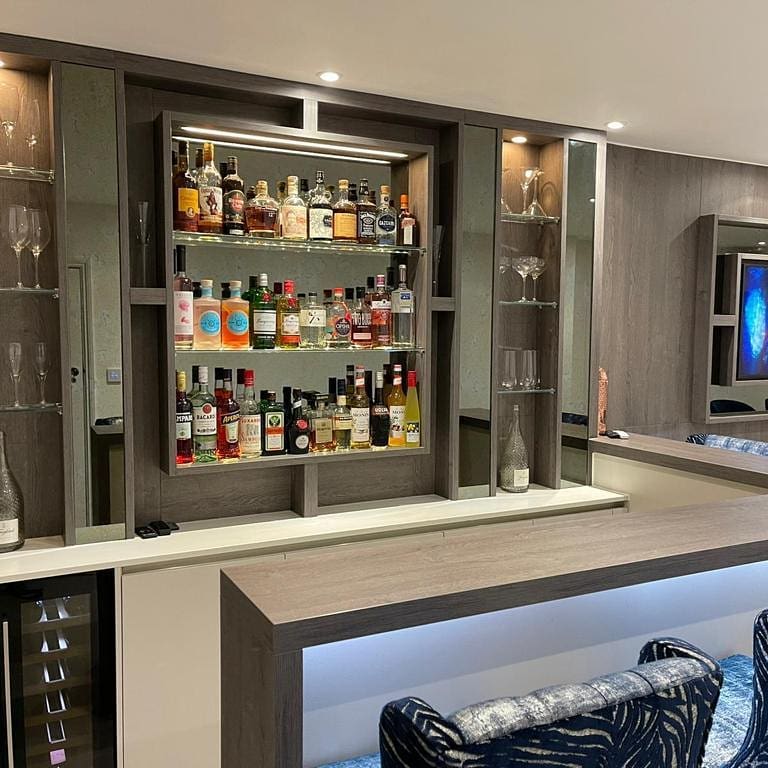 Why not get that Friday feeling everyday with a home bar designed and installed by us? #bartenderlife #bartenderstyle #homebar #homebartender #bar #drinks #fridayfeeling #fridaynight #fridayfun #drinkstagram