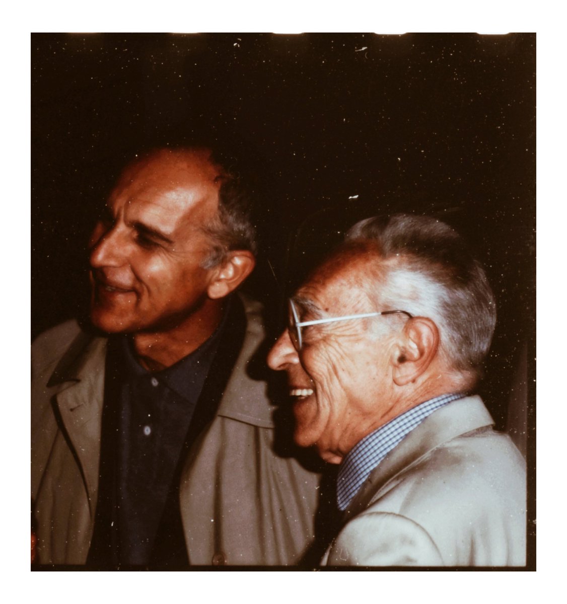 ego_undesign's tweet photo. I sorrisi e l’intesa tra i due.
The smiles and the chemistry between them two.
In picture: AchilleCastiglioni & GianfrancoCavaglià
#EGOM #unconventional #unconventionaldesign #undesign #castiglioni #achillecastiglioni #design #architecture #architect #designer #startup https://t.co/JFNDU7dtcK