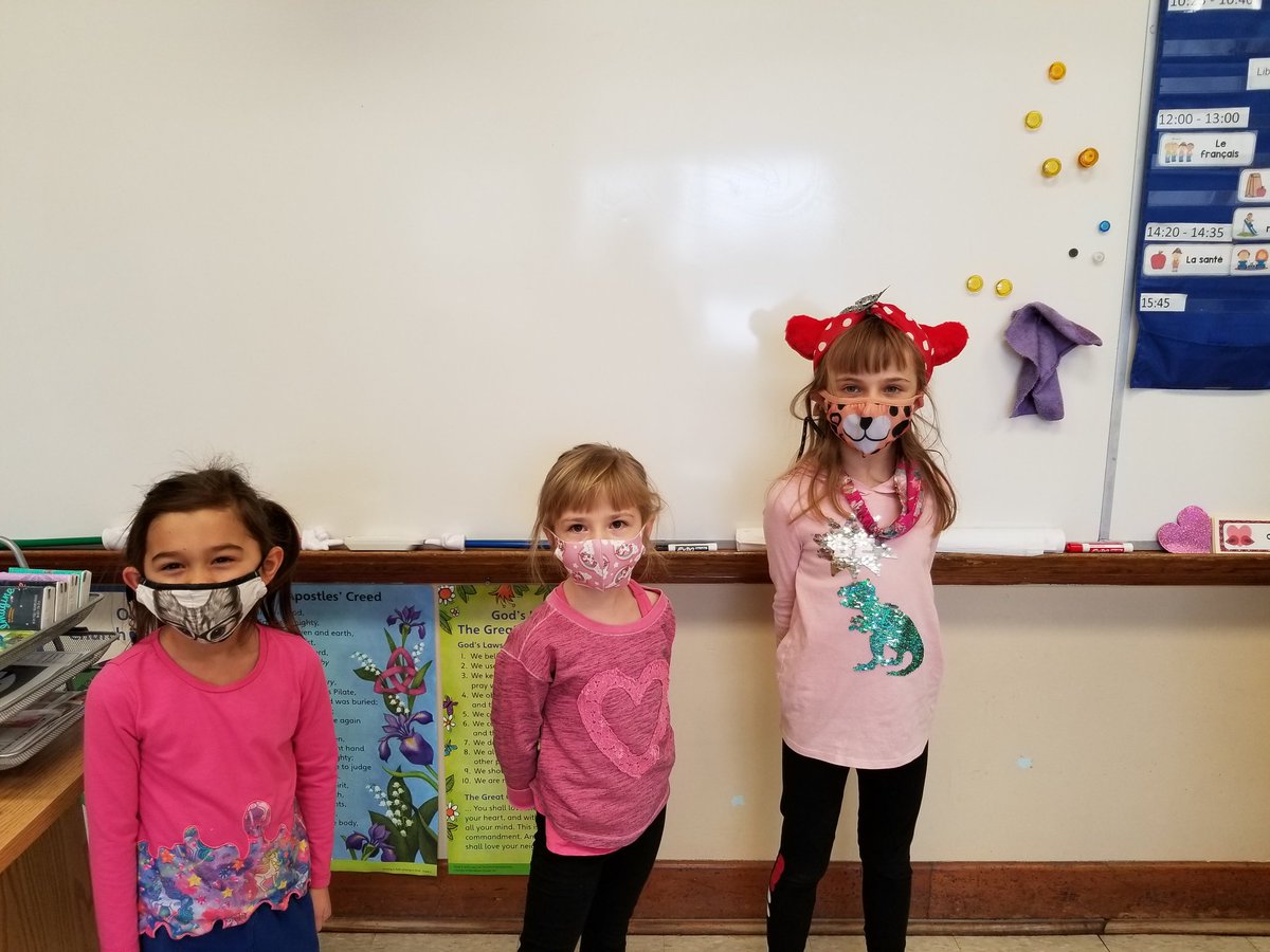 MrsK_Clarke's tweet photo. Check out some wacky hair! What a fun and safe way to celebrate Valentine's Day at school! https://t.co/GwB15fPwz7