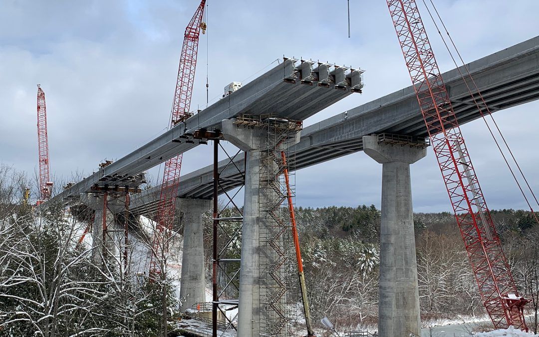 ARTBA's tweet photo. #transportationconstructioniscool 
$50 million Vermont bridge project nears summer completion; includes four-span, spliced precast concrete girder structures — a first in the state. @HDR_Inc 
READ MORE:
https://t.co/3b7Z85ncRz https://t.co/scujRvZh65
