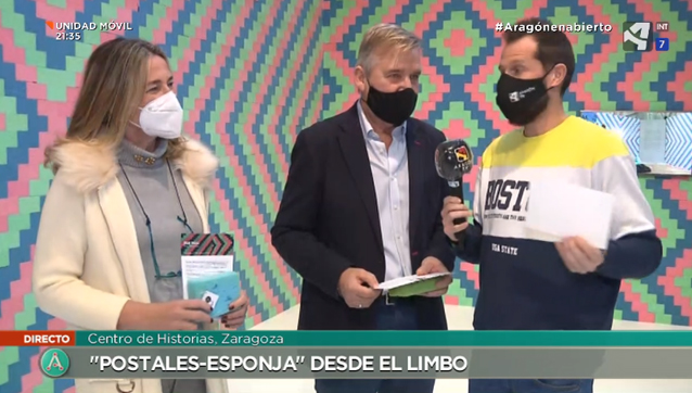 Aragonenabierto's tweet photo. La iniciativa 'Postales desde el Limbo' se vuelve esponja en el @chzgz 

🧽Las esponjas pertenecen a las obras del artista Víctor Solanas-Díaz

#AragonEnAbierto

📺Estamos en directo en https://t.co/bWo9Wy4MNi https://t.co/HD2UTjJ1V9