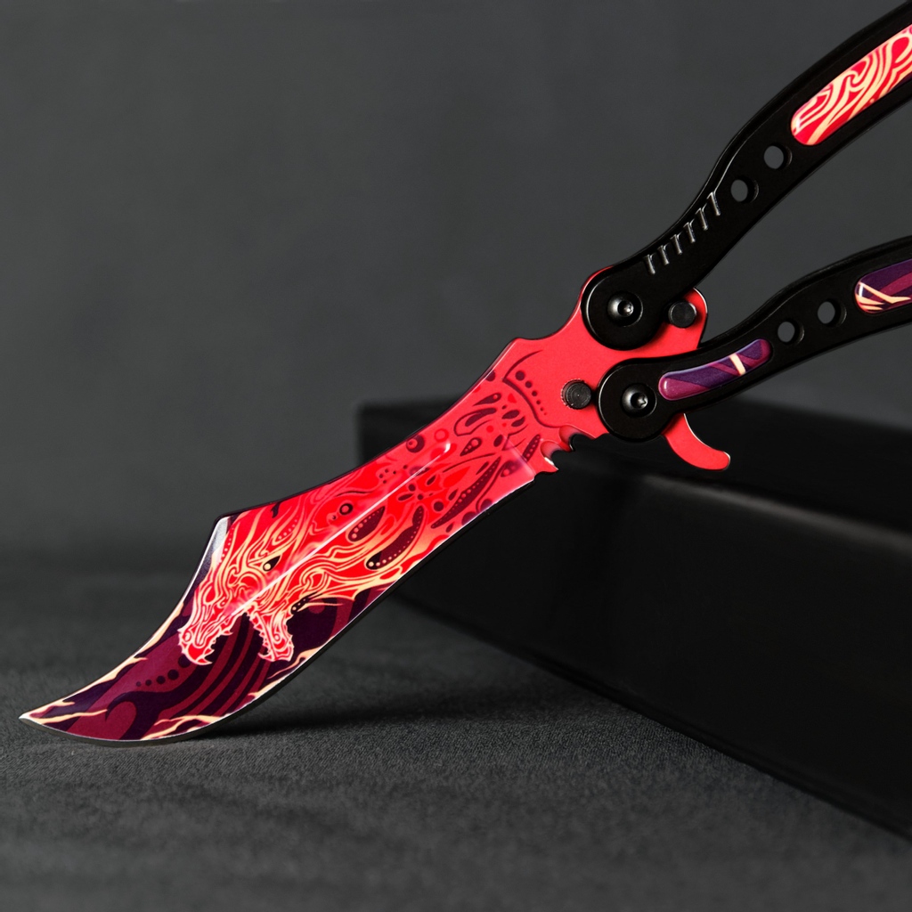 Centimeter karton væsentligt Elemental Knives on Twitter: "For our US customers we have dropped a new  version of one of our coolest knives. The Howl Butterfly has two options,  with full graphic and a black
