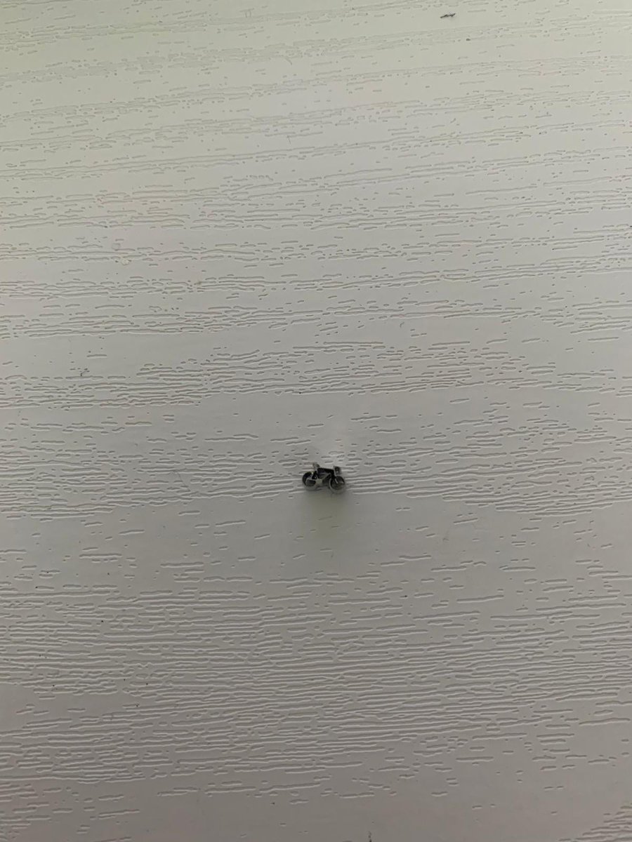 FcLaserLTD1's tweet photo. #fridayfun And this is a shocker 😲

I set the guys a challenge to create the tiniest precision laser cut part they could.... this is the result! It’s incredible my camera could barely capture it.

Well done team

#amazing #lasercutting #precisionmachining #wow https://t.co/FuAKcs10Z8