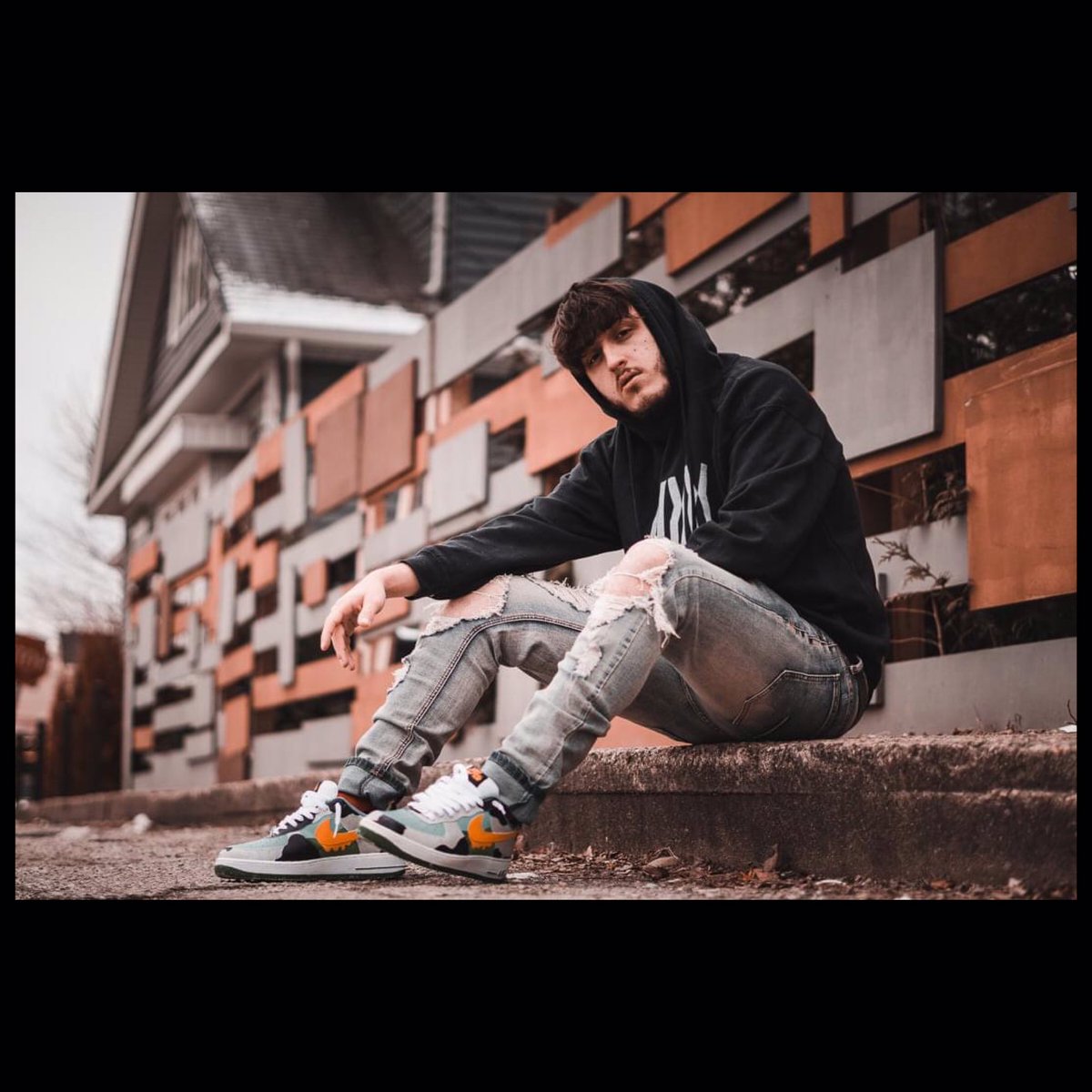 JMaysSnaps's tweet photo. Did a shoot with Nixx a local artist of Indianapolis Indiana📸🔥
.
.
.
.
#photography #indianaphotographer #portraitphotography #sonyalpha #Sonya6000 #photographer #photoshoot #portrait #sonyphotography #photo #indianapolis #indiana https://t.co/vElPKFHDHG