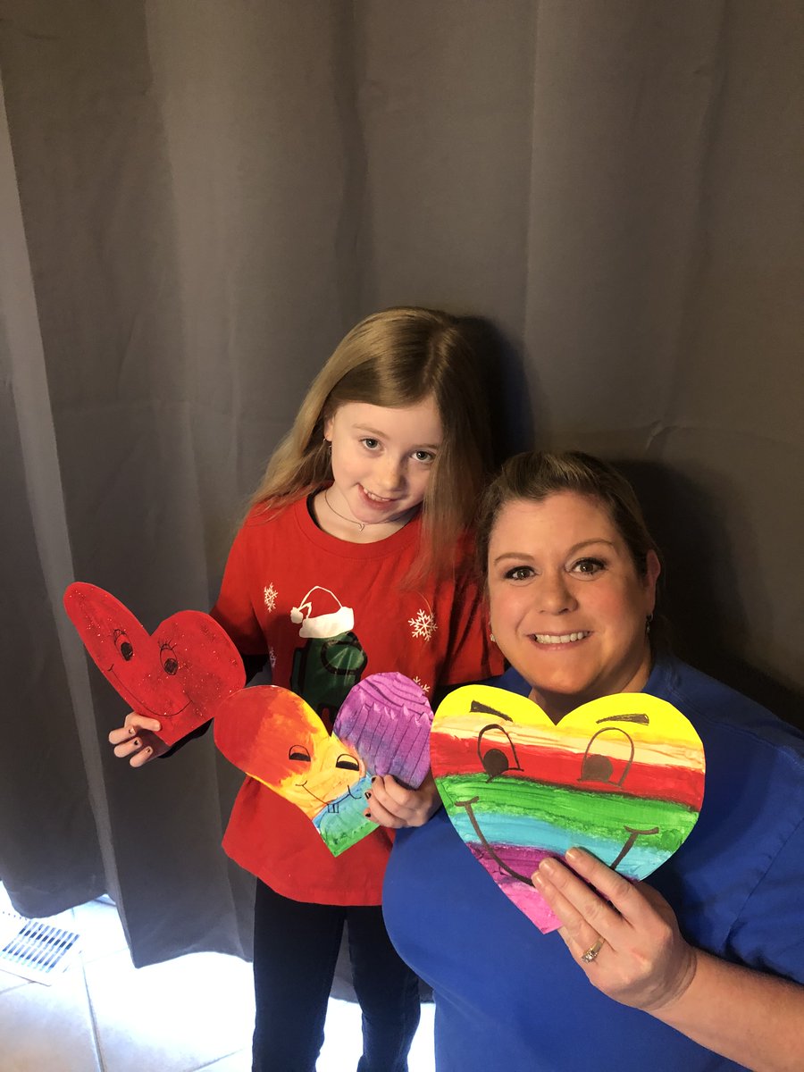 Dans le cadre du Saint-Valentin, nos enseignants itinérants ont développé notre projet Cœur à cœur comme activité rassembleur pour la communauté scolaire. Nous sommes choyés d'appartenir à une communauté scolaire si engagée! <a href="/CscProvidence/">Csc Providence</a> #étoilesdepavillon #coeuràcoeur