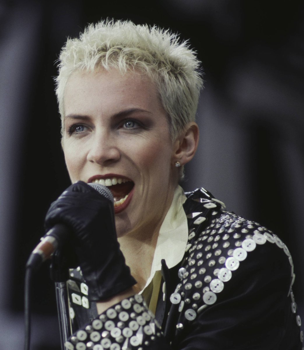  @KirstySNP: Annie LennoxAn incredible talent from the north east of Scotland. She won’t be bullied into changing her tune.