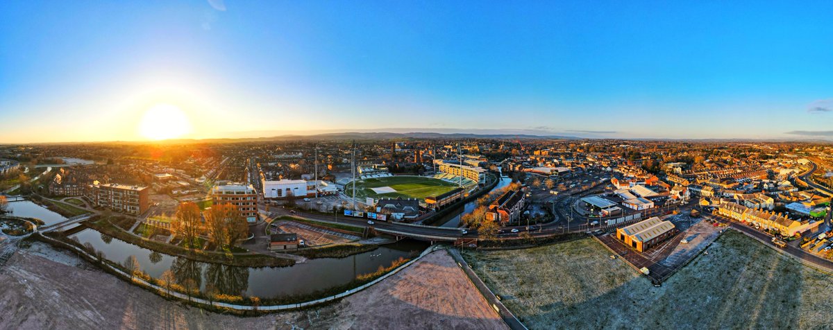 A stunning shot of Taunton 😍

📸 <a href="/Liam_Holley/">Liam Holley</a>