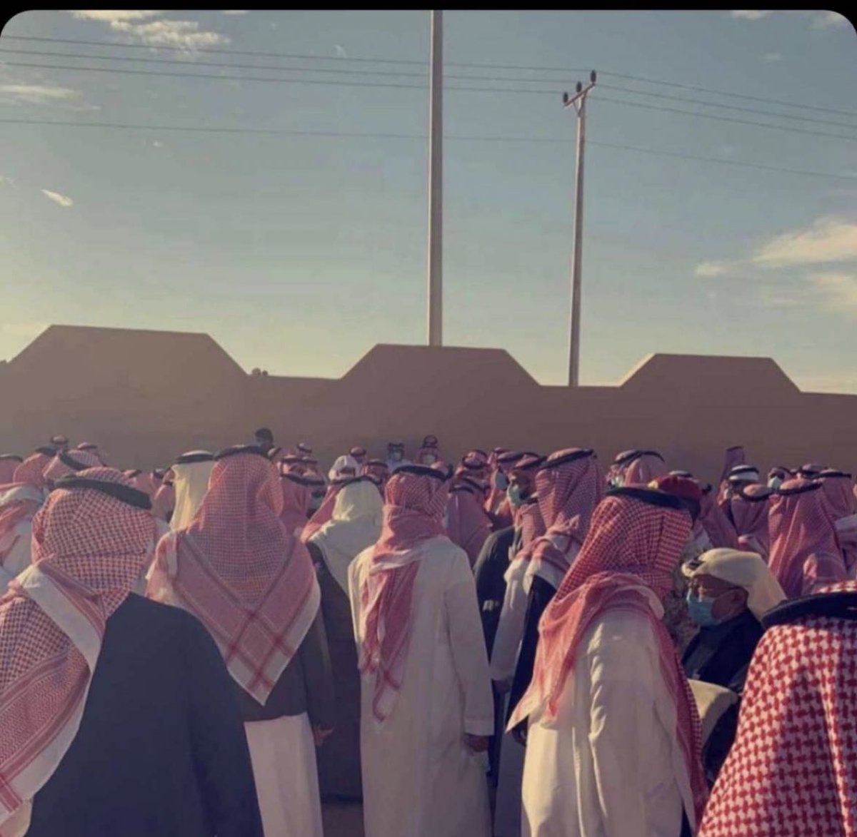 Motasemalkhamis's tweet photo. يا ربي مثل ما سخرت له الناس يدعون له سخر له ملائكتك يا ربي ارحمه برحمتك يا ربي يا كريم https://t.co/fIzqkUjZmC