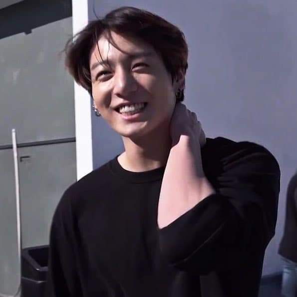 jungkook, the biggest e-boy. a very deadly thread;