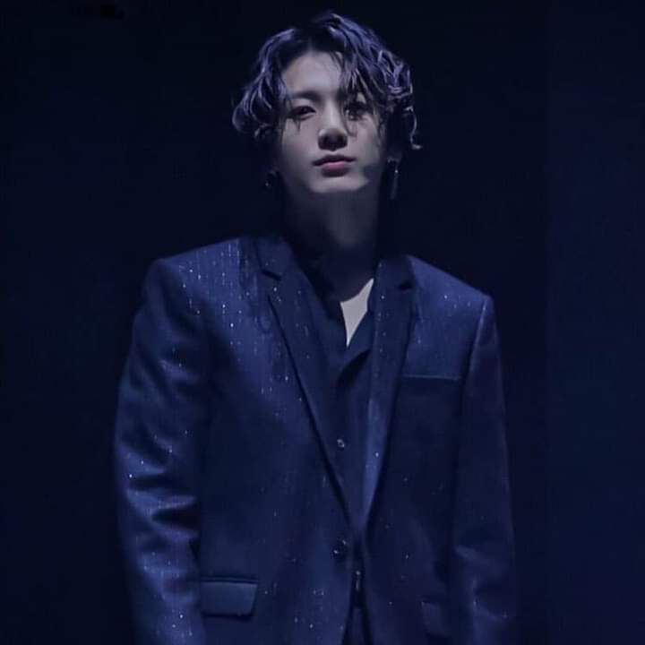 jungkook, the biggest e-boy. a very deadly thread;