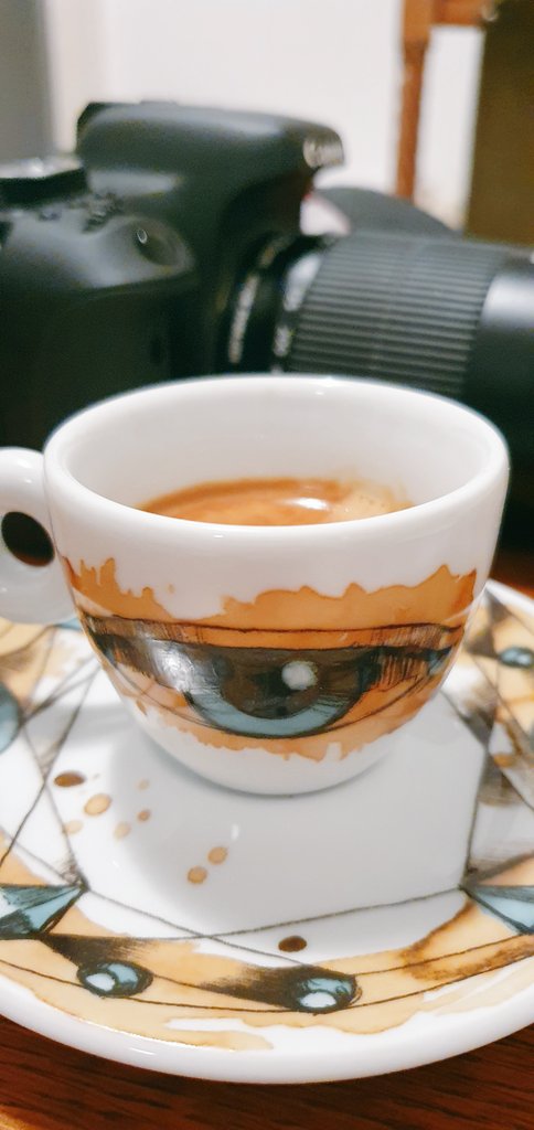 L_Traveler__'s tweet photo. Време е за...
#maxpetrone
#illyartcollection https://t.co/Ns0edp7o2l